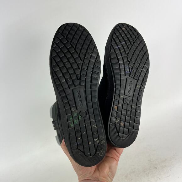 Geox Respira Women's 7 Triple Black Suede Pull-On Round Toe Riding Boots - Picture 8 of 13